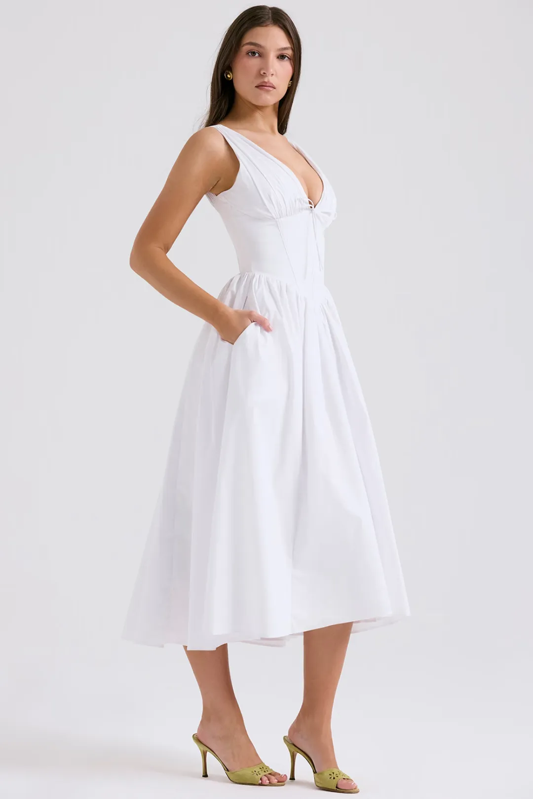 Vestido Midi Liso Modelador Algodão Branco Nobre Modelo Emmelina